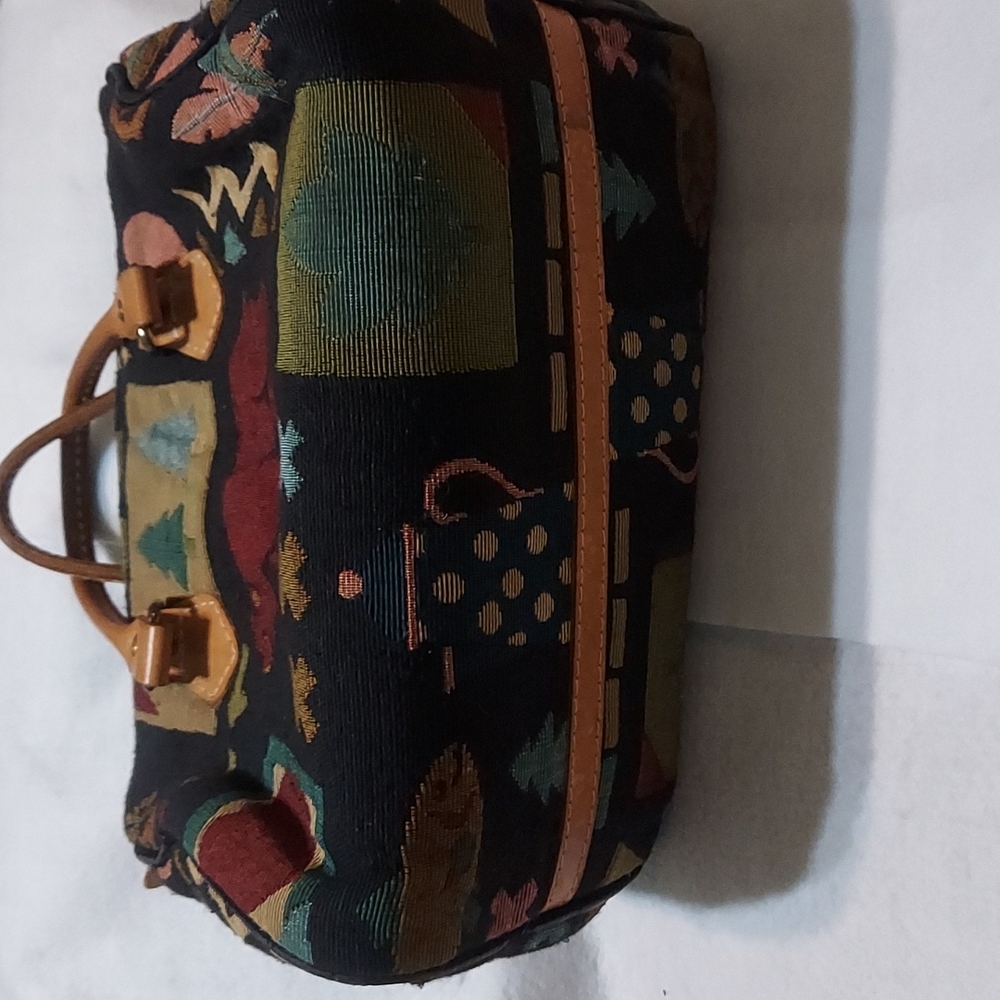 Quilted Rustic Handbag - Picture 2 of 4